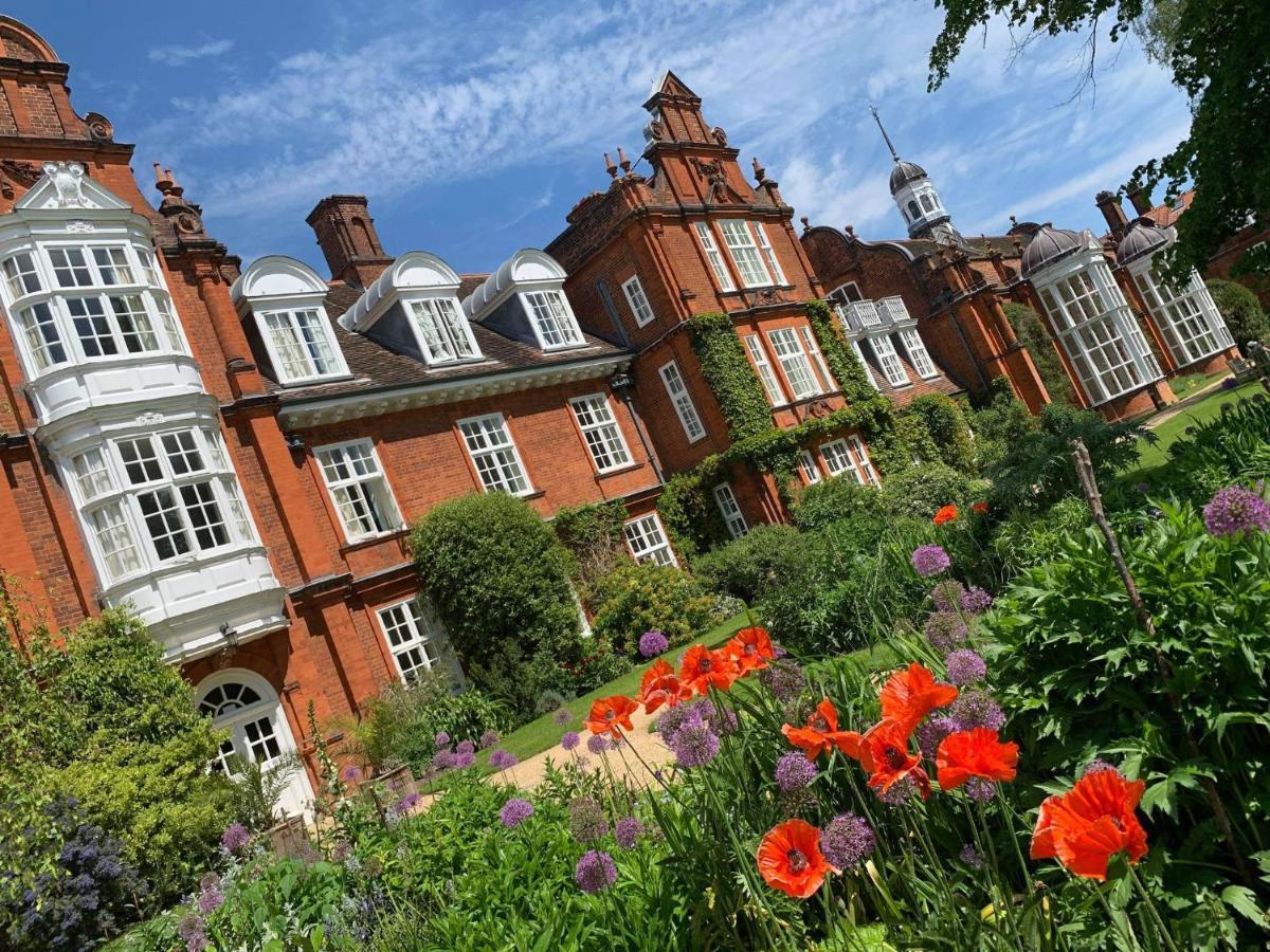 Newnham College - University Of Cambridge Exterior foto