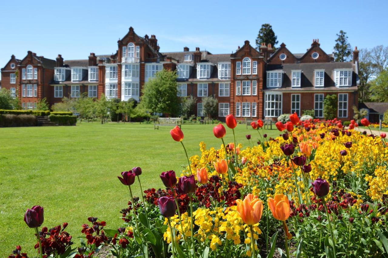 Newnham College - University Of Cambridge Exterior foto